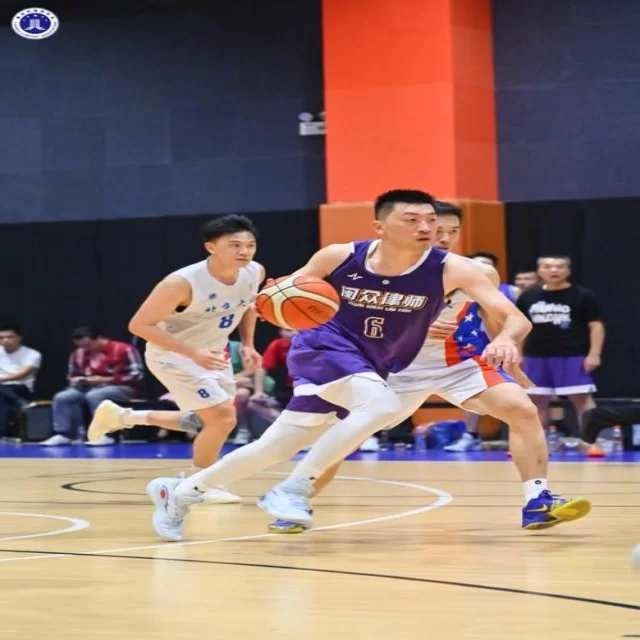 体育资讯与球迷关注点如何推动媒体热议